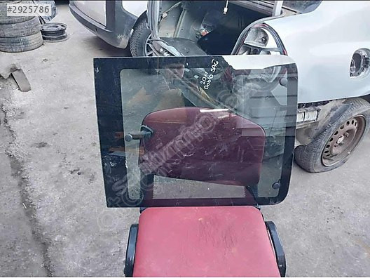 Fiat Doblo sağ arka cam EMR OTOMATİV