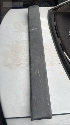 Ford custom çıkma orjinal kapı bandı