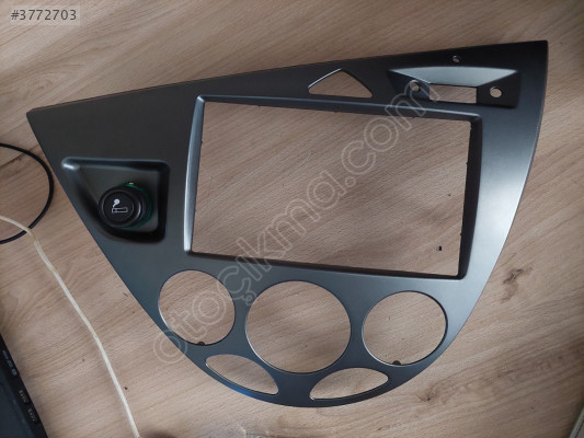 FOCUS MK1 TEYP ÇERCEVE GÖĞÜS PANEL DUBLE TEYP ÇERCEVE EL CERCEVE