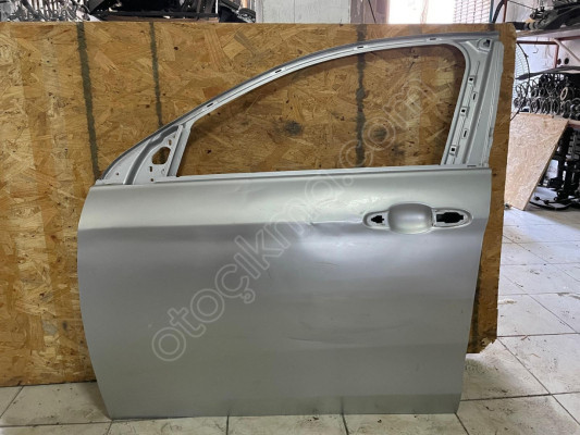 FİAT EGEA SOL ÖN KAPI ÇIKMA ORJİNAL