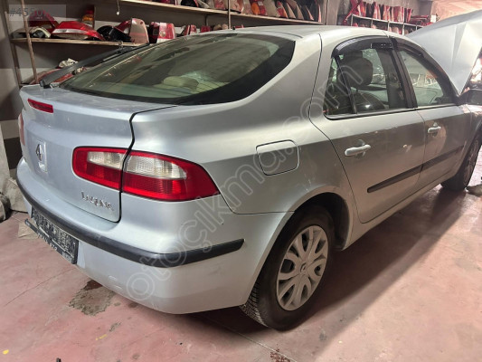 Laguna 2  bagaj kapak araçtan sökme