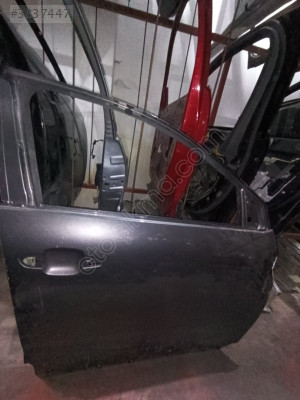 PEUGEOT 2008 SAĞ ÖN KAPI ORJİNAL ÇIKMA PEJO