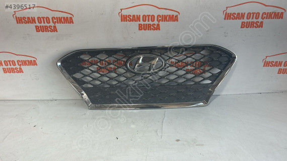 Hyundai kona ön panjur Nikelaj arma plastik kısımda kırık var