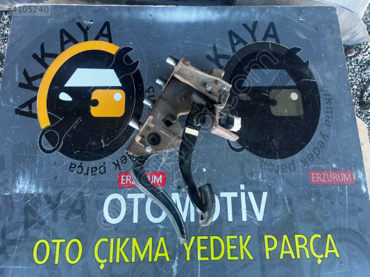 Clio 4 Fren Pedalı Çıkma Orjinal