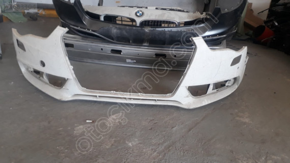 Audi A5 2013 model ön tampon boş