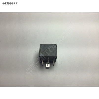 Volkswagen Audi Skoda Röle 141951253B 20240072