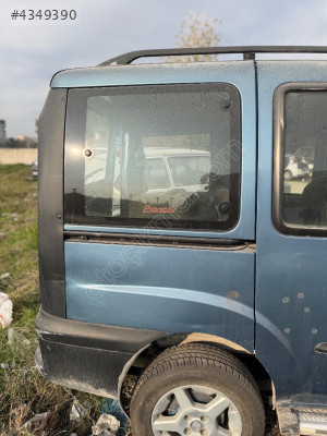 2004 FİAT DOBLO SAĞ ARKA ÇAMURLUK