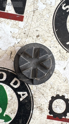17442900 opel astra j 1.6 benzinli led ampül kapağı far toz kapak