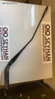 61-2990029-01 612990029 BMW X1 2012 E84 sağ ön silecek kolu