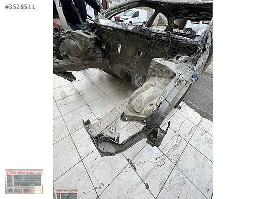 TOYOTA COROLLA SOL ŞASE KESME ORJİNAL YEDEK PARÇA