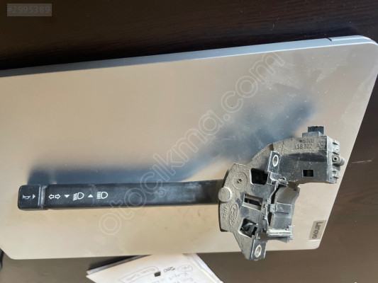 FORD TRANSİT T 15 SİNYAL KOLU