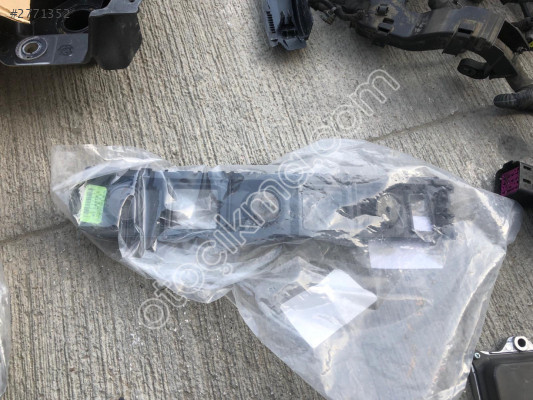 MG ZS ARKA TAMPON SAĞ BRAKET 10562367