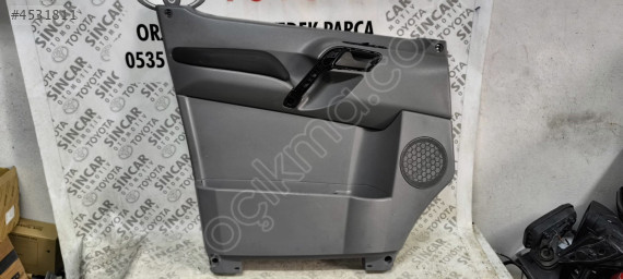 MERCEDES SPRİNTER SOL ÖN KAPI DÖŞEMESİ ÇIKMA 9067270571