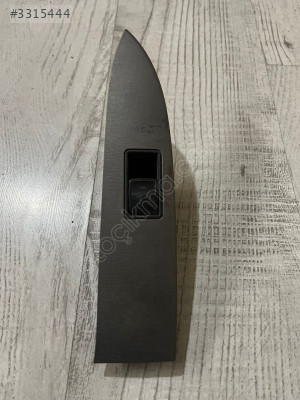 TOYOTA AVENSİS SAG ARKA CAM DÜĞMESİ 74272-05050