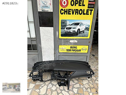 Opel insignia b torpido ön göğüs ORJİNAL OTO OPEL