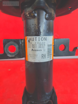 RENAULT MEGANE E-TECH SAĞ ÖN AMORTİSÖR 562108167R