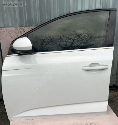 RENAULT MEGANE 4  SOL ÖN KAPI ÇEVİK OTO ÇIKMA