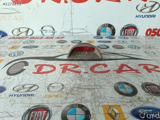 RENAULT SYMBOL-CLİO 2 ARKA 3. STOP ORJİNAL ÇIKMA 8200135295