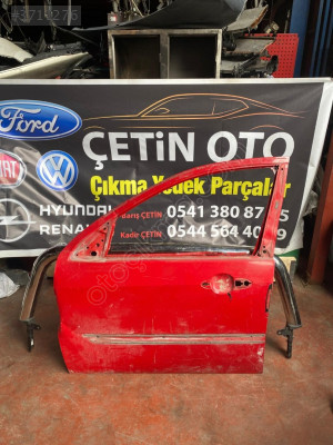 Ford Focus bir sol ön kapı