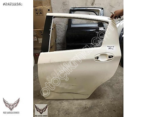 TOYOTA YARİS SOL ARKA KAPI