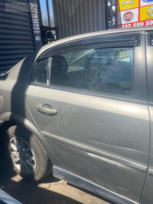 OPEL VECTRA C 2004 SAĞ ARKA KAPI ÇIKMA ORJİNAL