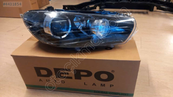 VOLKSWAGEN SCİROCCO SAĞ FAR ZENONLU