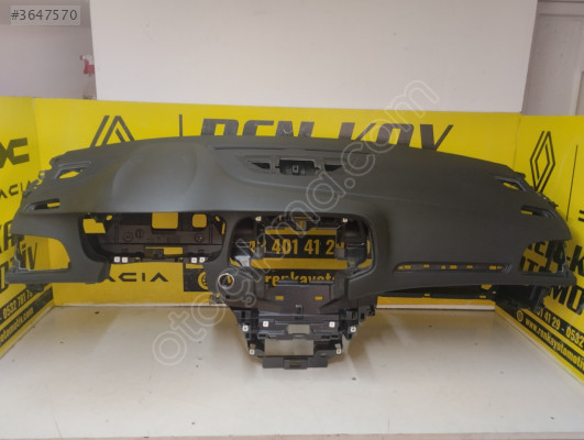 RENAULT MEGANE 4  STAR STOPLU TORPİDO ORJ ÇIKMA RENKAY KOCAELİ