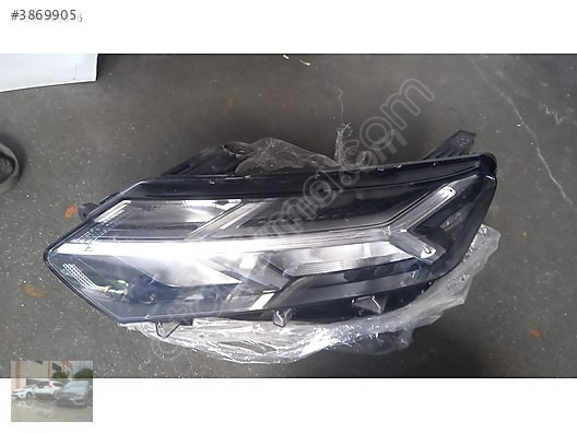 Unallar Oto'da Dacia Sandero Sol Far Yedek Parçası