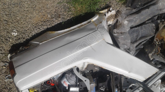 Renault 9 sol arka camurluk