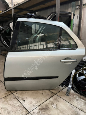 RENAULT LAGUNA 2 ORJİNAL SOL ARKA KAPI ÜÇEL OTO