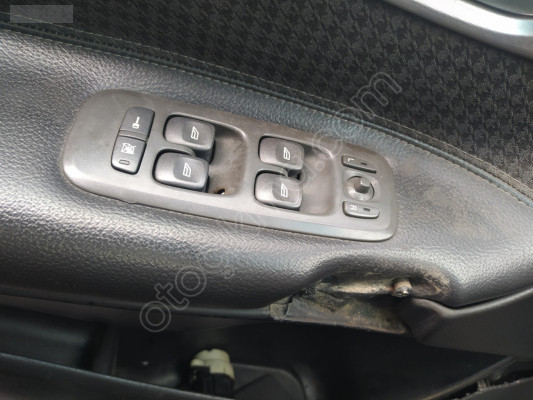 ÇIKMA VOLVO V70 SOL ÖN DÖRTLÜ CAM DÜĞMESİ