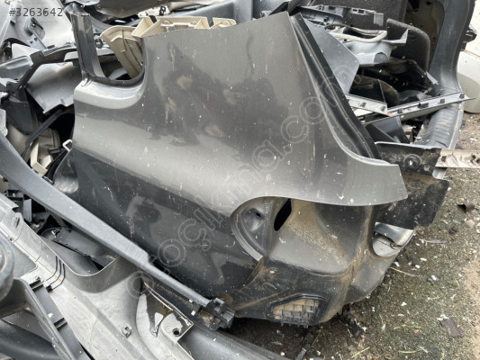 Volkswagen Tiguan sol arka Çamurluk sol Orta direk marşbiyel