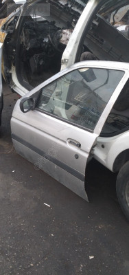 Ford escort sol önkapı