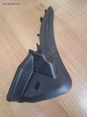 Captur 2 ön cam köşe kaplama sag 668626223R