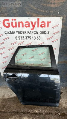 KİA CEED SAĞ ARKA KAPI