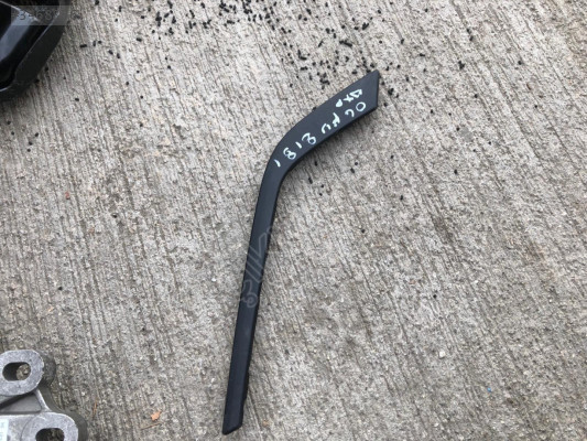 BMW 5 SERİSİ G60 SOL  ÖN TAMPON IZGARA ÇITASI 51115A36027