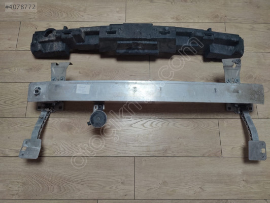 Peugeot 2008 ÖN TAMPON DEMİRİ