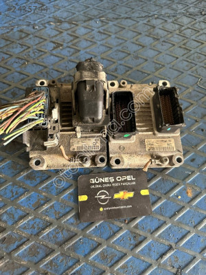 OPEL ASTRA H 1.6 TURBO MOTOR BEYİNİ ORJİNAL GM 55559857