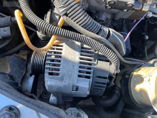 Renault Megane 1 şarj dinamosu