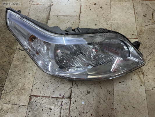 Citreon c4 ön sağ far