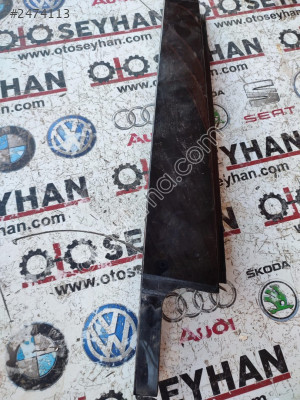5F4839902 Seat Leon 2015 sağ arka kapı direk palası
