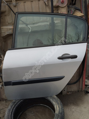 Renault Megane 2 sol arka kapı orjınal çıkma temiz