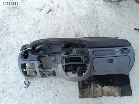 Megane 1 göğüs torpido