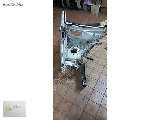 MERCEDES E KASA W212 SAĞ ÖN ÇEYREK