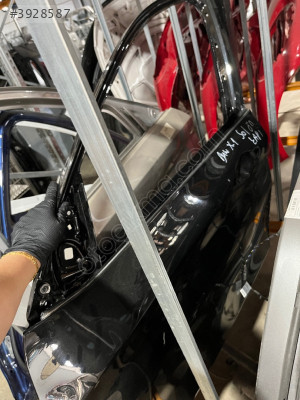 BMW X1  SOL ÖN KAPI ORJİNAL ÇIKMA PARÇA