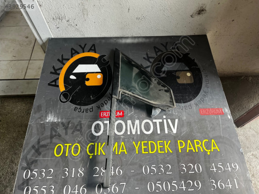 Peugeot 208 Sağ ön Kelebek Camı Orjinal Çıkma