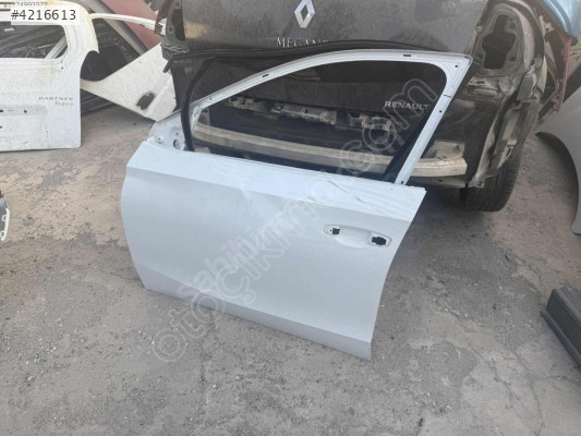 2020 2025 skoda fabia sol ön kapı boyasız