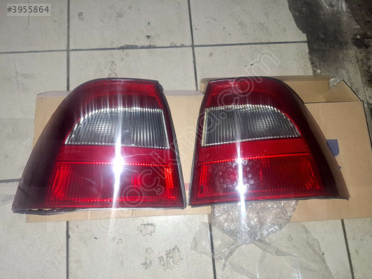 ÖZMEN OPEL VECTRA B MAKYAJLI SAĞ SOL ARKA STOP LAMBASI ÇİFT