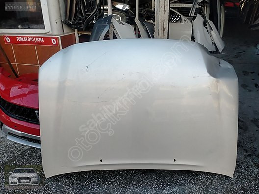 Toyota Hilux motor kaputu
