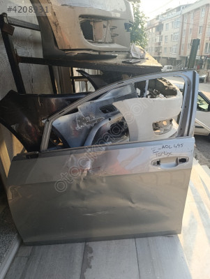 Volkswagen Golf 7 sol ön kapı orjinal çıkma parça